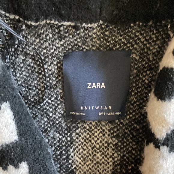 ZARA - Statement black and white duster sweater - Picture 2 of 3